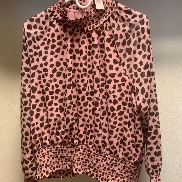Ann Taylor pink animal print chiffon long sleeve blouse 10/10 never worn - Picture 3 of 3